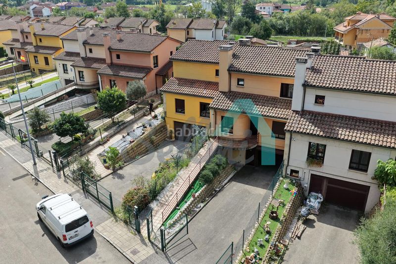 Foto 839d9f34-4497-47fc-863b-808391eb08d3. Casa adossada amb calefacció a Ribera de Arriba