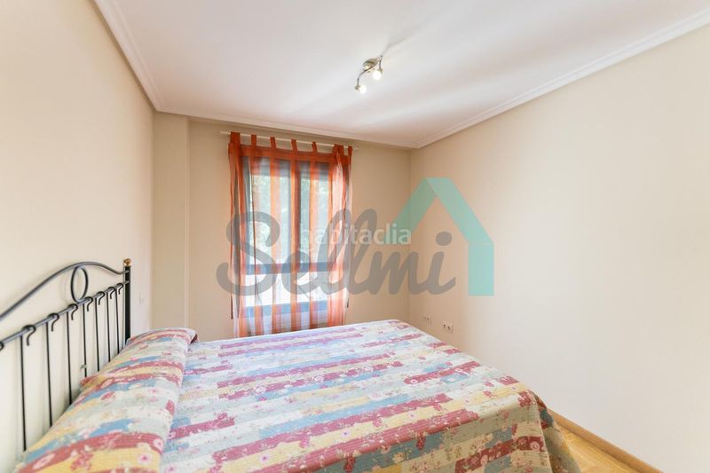 Foto a845567d-6960-40e5-b5da-e6cf5dfbe94f. Casa adossada amb calefacció a Ribera de Arriba