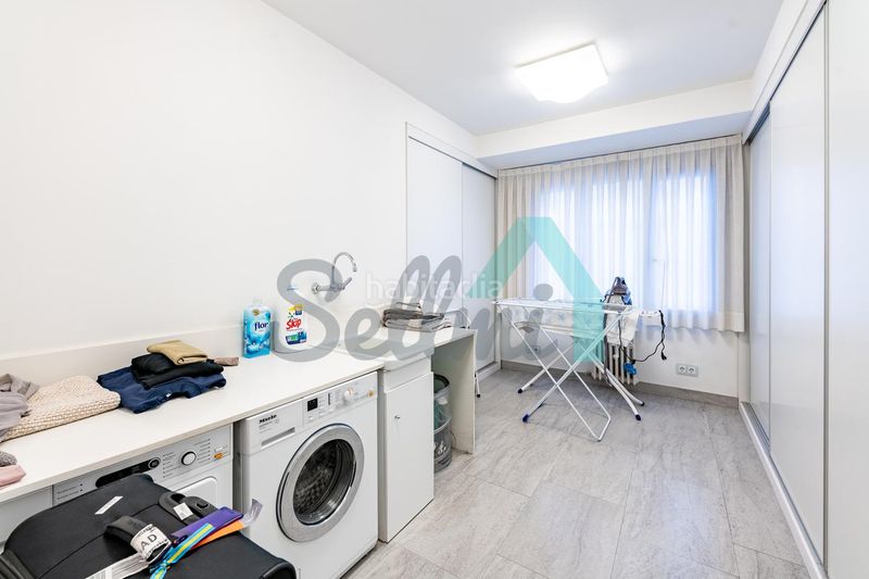 Foto 541f59cc-63a7-4522-8dac-257e28d08659. Flat with heating in Salesas - Foncalada - Campoamor Oviedo