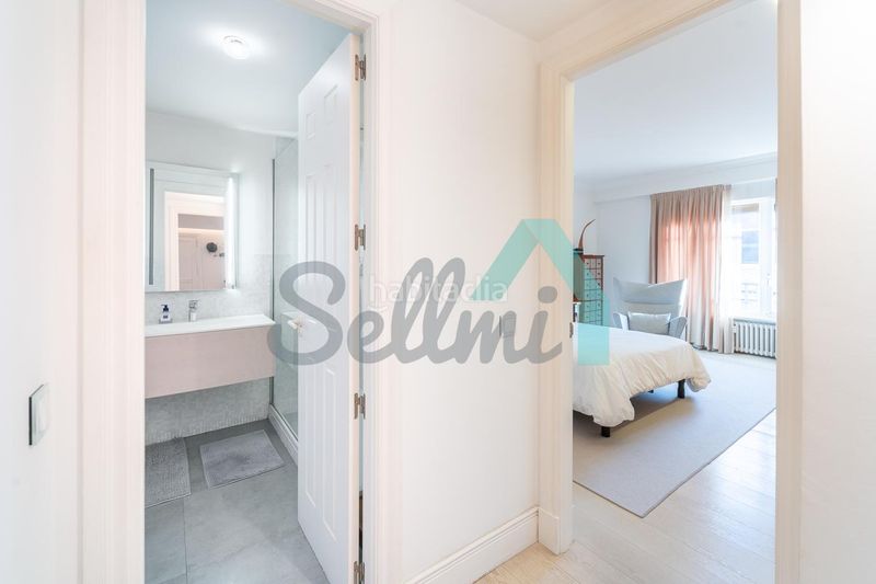 Foto 8b5cefa9-c88a-40f6-be81-81303b810ba8. Flat with heating in Salesas - Foncalada - Campoamor Oviedo