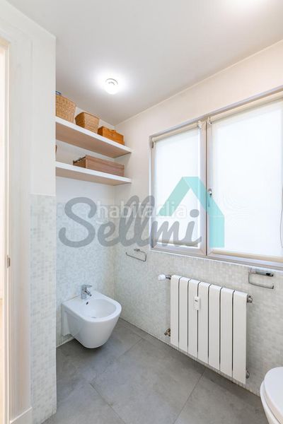 Foto df0d685c-f49f-45e5-ba27-d2955cd0ea0a. Flat with heating in Salesas - Foncalada - Campoamor Oviedo