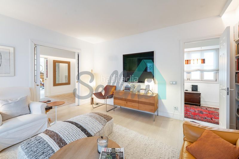 Foto f7615467-6325-4646-919a-56890408f357. Flat with heating in Salesas - Foncalada - Campoamor Oviedo