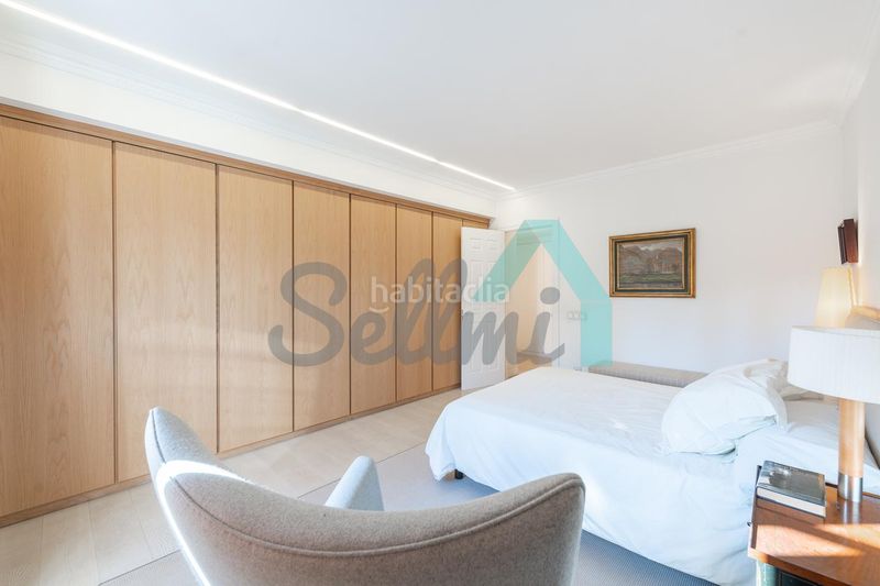Foto f2d2b27a-d1c2-4872-8941-8ad20edf7a0d. Pis amb calefacció a Salesas - Foncalada - Campoamor Oviedo