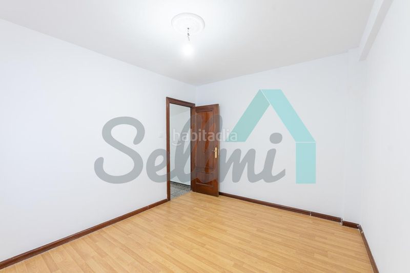 Foto 361caef6-6d06-4bd0-a206-663238fba1ac. Flat in La Calzada Gijón