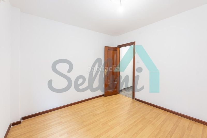 Foto 42b2a415-d7aa-432b-a96f-41bb8dd009c8. Flat in La Calzada Gijón