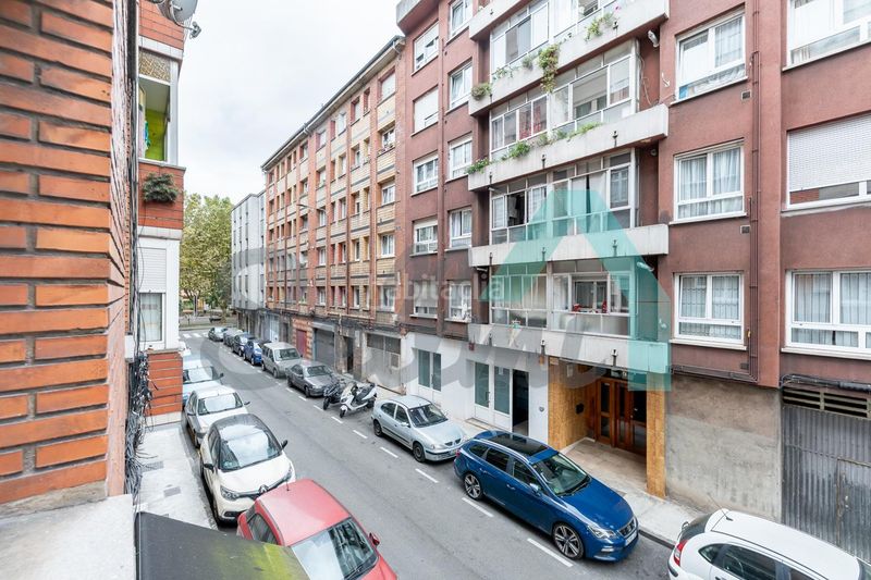 Foto a39ad566-3b9e-4fea-8508-fea6defc897a. Flat in La Calzada Gijón