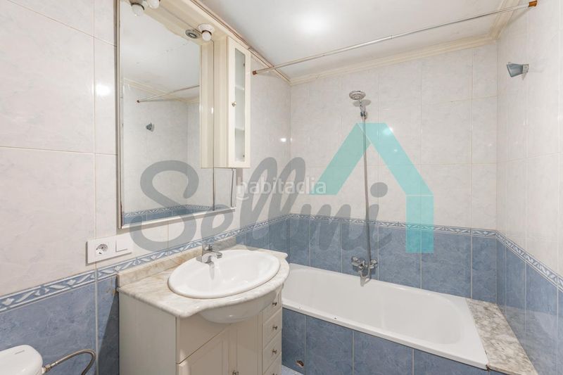 Foto c3f92a44-98a7-47b9-96d8-baee2efdbc9e. Flat in La Calzada Gijón
