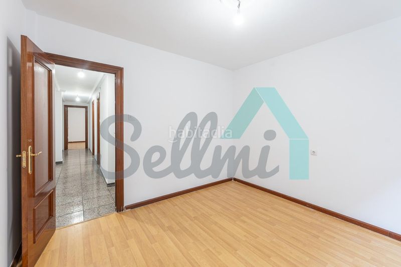 Foto ffe9d930-5d6d-4950-8bed-68ece5f9a535. Flat in La Calzada Gijón
