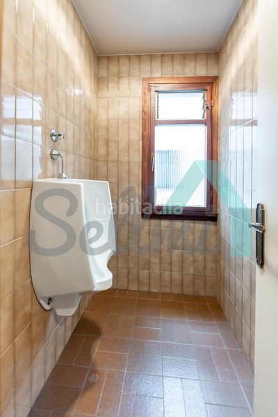 Foto 0abcbd89-5116-4313-9d18-89c4c46080b0. Pis amb calefacció aparcament a Salesas - Foncalada - Campoamor Oviedo