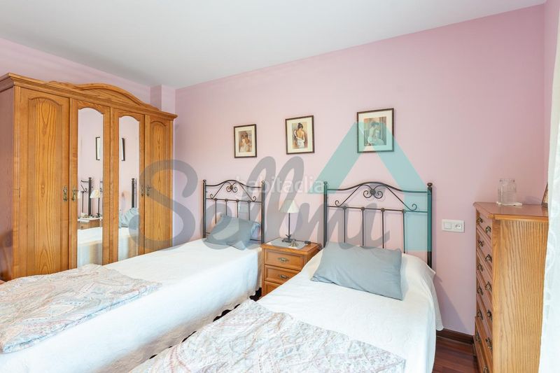 Foto ba8aa4ec-fb38-4b2e-9270-2548ae691925. Lloguer pis amb calefacció aparcament a El Natahoyo Gijón
