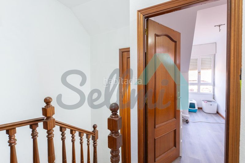 Foto dcaeedad-4cf3-45cb-bbc3-34d97b0f9e32. Flat with heating in Perchera Gijón
