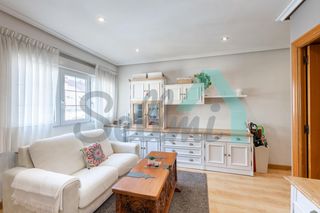 Miete Etagenwohnung  Calle facetos