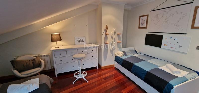 Foto 4e37eb78-c452-4ef2-8654-787af4968660. Casa pareada en Centro Avilés