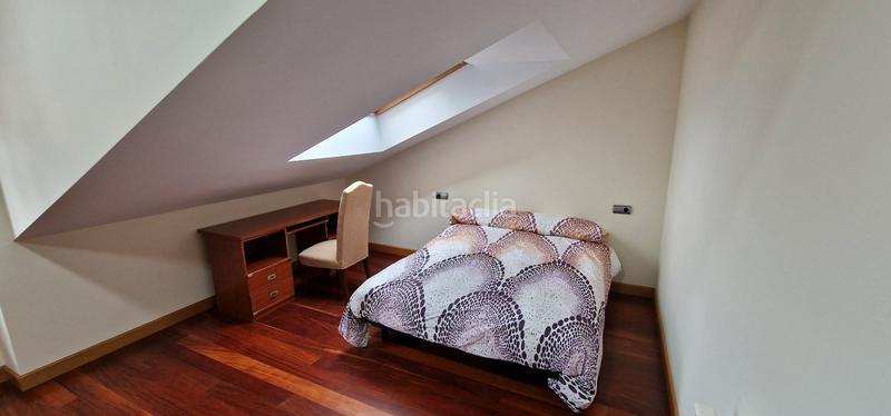 Foto 92473d75-fa49-43ac-91be-fff77d3b3c02. Casa pareada en Centro Avilés