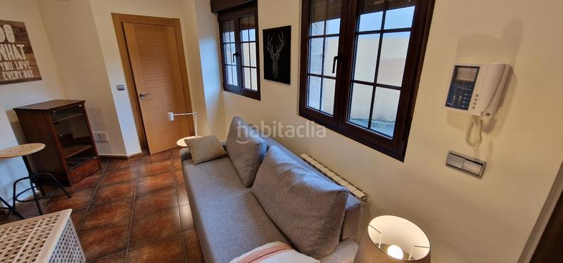 Foto c0ffd2a4-3060-48bb-9065-9ebacc9a43ec. Casa pareada en Centro Avilés