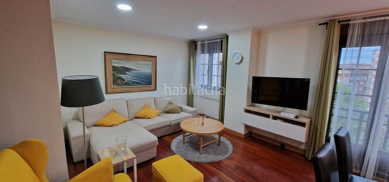 Foto e00323a7-4b53-46cb-ba74-1686012e0930. Casa pareada en Centro Avilés