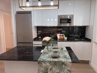 Pis en Salesas - Foncalada - Campoamor. vivienda a estrenar, reformada completamente con materiales de