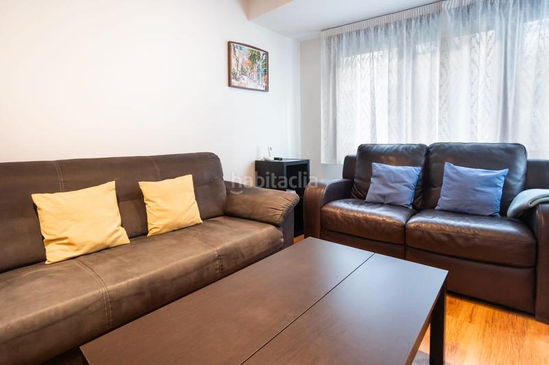 Foto 2553bbc2-cefd-4d90-b038-73d2659780de. Flat with heating in Centro Gijón