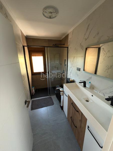 Foto 19123aad-d6b0-4fd8-9bc9-2a5a560e46e9. Chalet con camino riscaldamento parcheggio in la pola Siero Siero