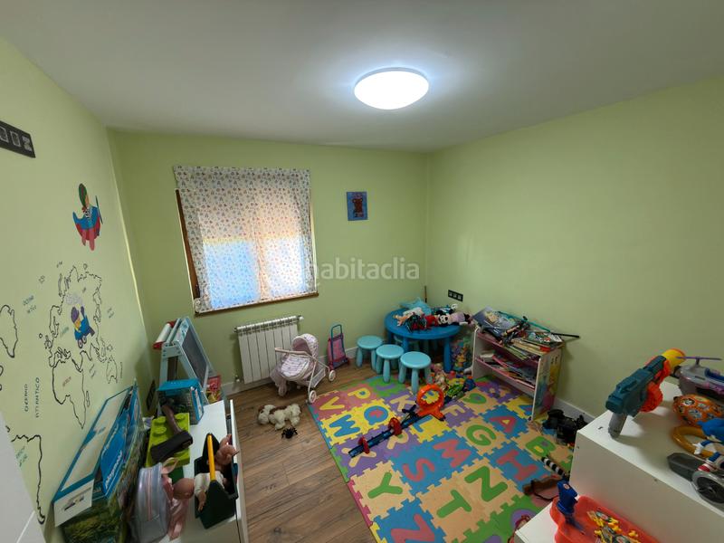 Foto db284305-0e8a-4abd-abf2-7d134d8ee229. Chalet con camino riscaldamento parcheggio in la pola Siero Siero