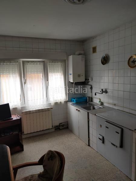 Foto 3d59b04f-d320-42cb-9597-35dfe358d171. Etagenwohnung mit heizung in El Coto Gijón