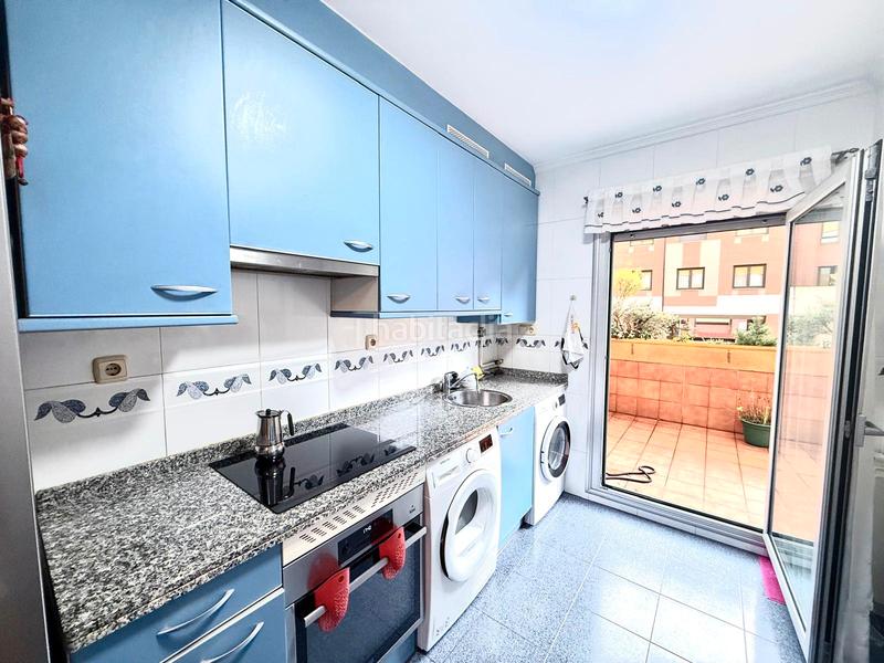 Foto 50165512-b3c1-43fe-a27d-c41c59f08204. Flat with heating parking pool in La Florida Oviedo