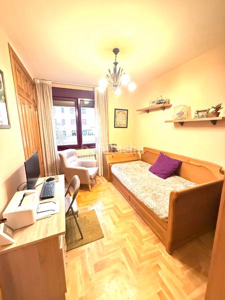 Foto bab8da25-8d83-4bb9-9b93-5edef39e0305. Flat with heating parking pool in La Florida Oviedo