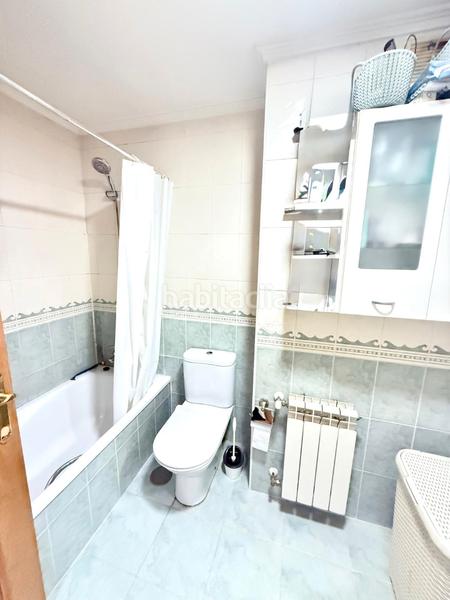 Foto c8c02599-7fdd-4c8e-abbe-b8e3a8e7b1f4. Flat with heating parking pool in La Florida Oviedo