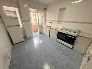 Appartamento in Fozaneldi - Tenderina. Piso ideal para familia con hijos o como inversión