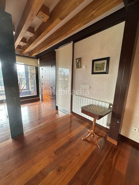 Foto 1ea0091c-14c3-47b2-af1e-5c05734c9f05. Xalet amb xemeneia calefacció aparcament piscina a Llanera