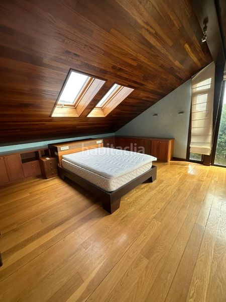 Foto 2268caa5-ccec-48d0-8b79-390303d547e3. Xalet amb xemeneia calefacció aparcament piscina a Llanera