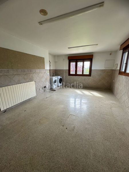 Foto 278702d9-b182-421a-9266-a32b2b006419. Xalet amb xemeneia calefacció aparcament piscina a Llanera