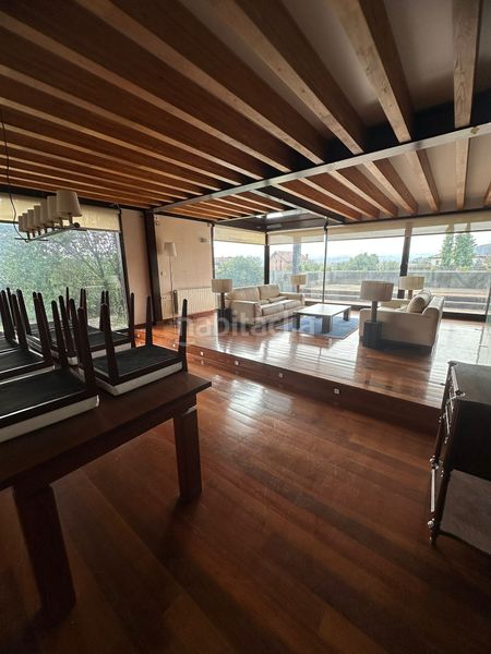 Foto 5e9c96f8-26ea-4e21-854f-23ccf74c8fad. Xalet amb xemeneia calefacció aparcament piscina a Llanera