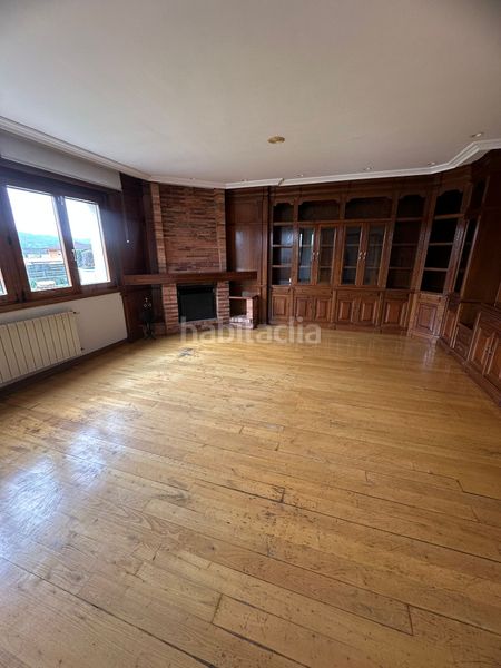 Foto 60cd8aca-45ef-4a77-a2f1-34f40960f2da. Xalet amb xemeneia calefacció aparcament piscina a Llanera