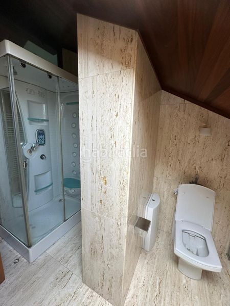 Foto dedf1614-5cc1-4a48-a278-8b153fe74735. Xalet amb xemeneia calefacció aparcament piscina a Llanera