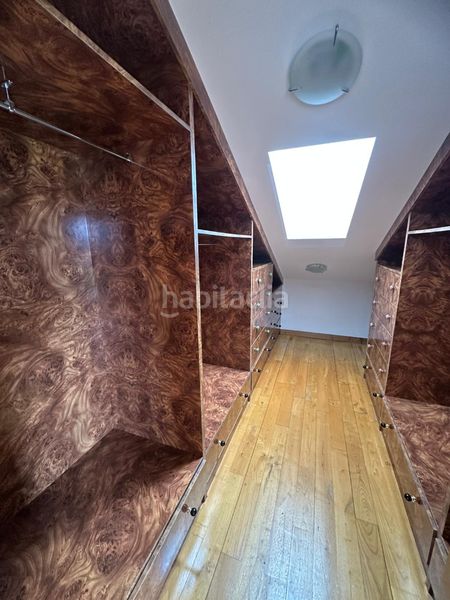 Foto f0b6bf58-c186-41e3-a450-5bcedc9833e8. Xalet amb xemeneia calefacció aparcament piscina a Llanera