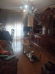 Etagenwohnung in Ventanielles