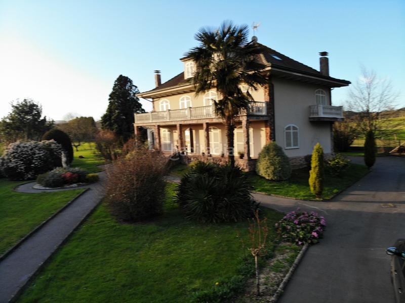 Foto f3bbb5af-f4b5-4b9a-8e37-bffe82f6a4e0. Rent chalet with heating parking in Llanera