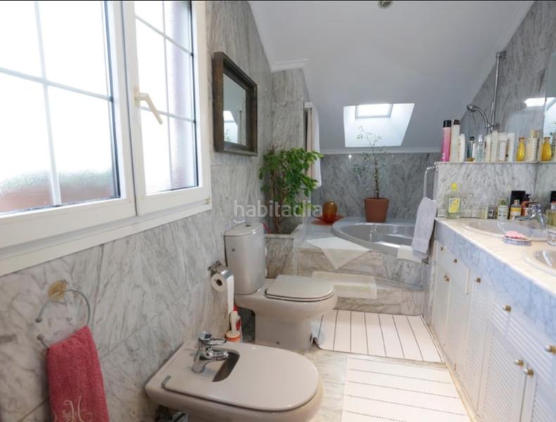 Foto 73a5b00c-aa44-4355-9870-2db18fee177d. Chalet en Parroquias Norte - Naranco Oviedo