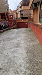 Aparcament cotxe a Calle doctor fleming 3a