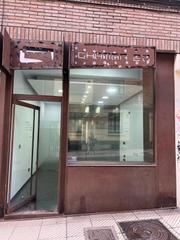 Local Comercial en Calle Pérez de Ayala 3