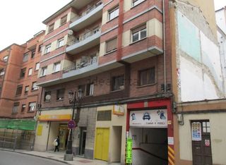 Local Comercial a Argañosa. ¡actualmente funcionando, guardería de coches y lavado a mano!