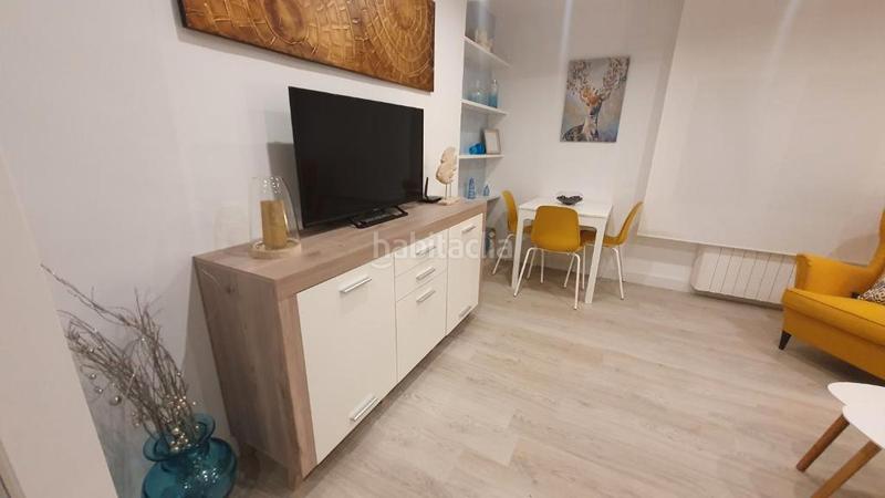 Foto 4b9e6a74-1311-48b3-8ab4-4361a40ab5a0. Piso ¡piso reformado totalmente con licencia vut vigente! en Gijón