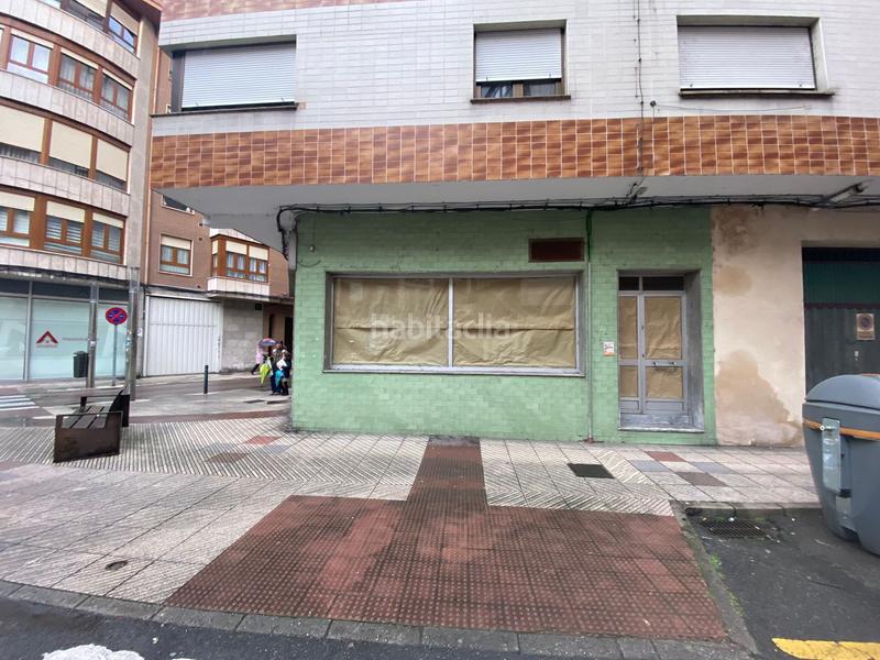 Foto 2929a782-cd0b-404e-a0f8-994f81d48d0e. Local comercial a calle norte 56 a La Felguera Langreo
