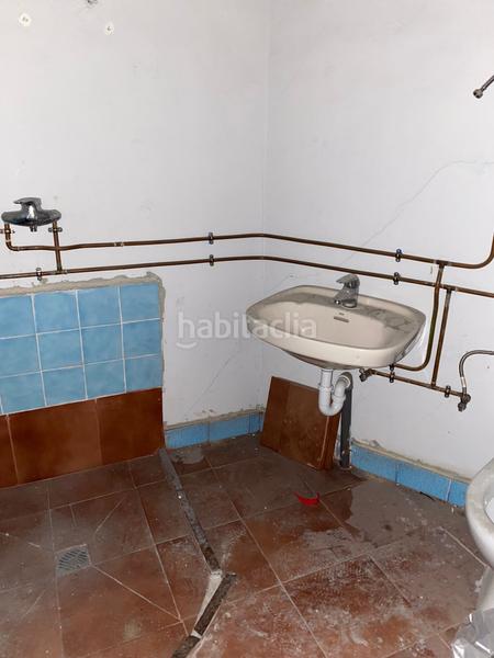 Foto 9f382ca5-bf92-47bd-a385-02b20c459cc7. Local comercial a calle norte 56 a La Felguera Langreo
