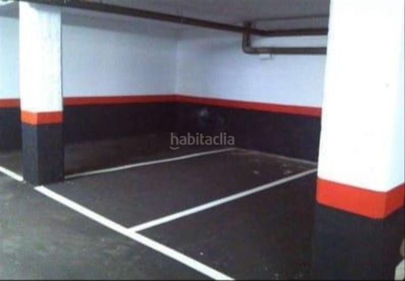 Foto 02608693-0cb4-4bee-a057-c4cd0670dd58. Aparcament cotxe a calle matías fernández bayo 3 a Langreo