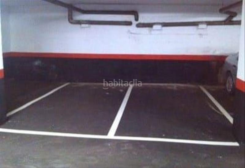 Foto 9836cbd4-5a48-4fdf-9abb-c8dda7f4c2e0. Autoparkplatz in calle matías fernández bayo 3 in Langreo