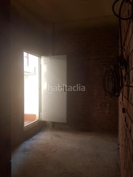 Foto cc8dd401-f0de-43c1-b23b-d7c1ce11aabe. Lloguer local comercial a calle baldomero alonso 71 a Langreo