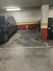 Aparcament cotxe a Calle marqués de bolarque 10. Económica plaza de garaje en la felguera