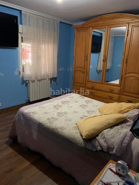 Foto 6b9922b7-f44d-4861-b9f7-4663fb4bd0f1. Casa amplia casa con nave, patio y finca en Riaño - Los Barros Langreo